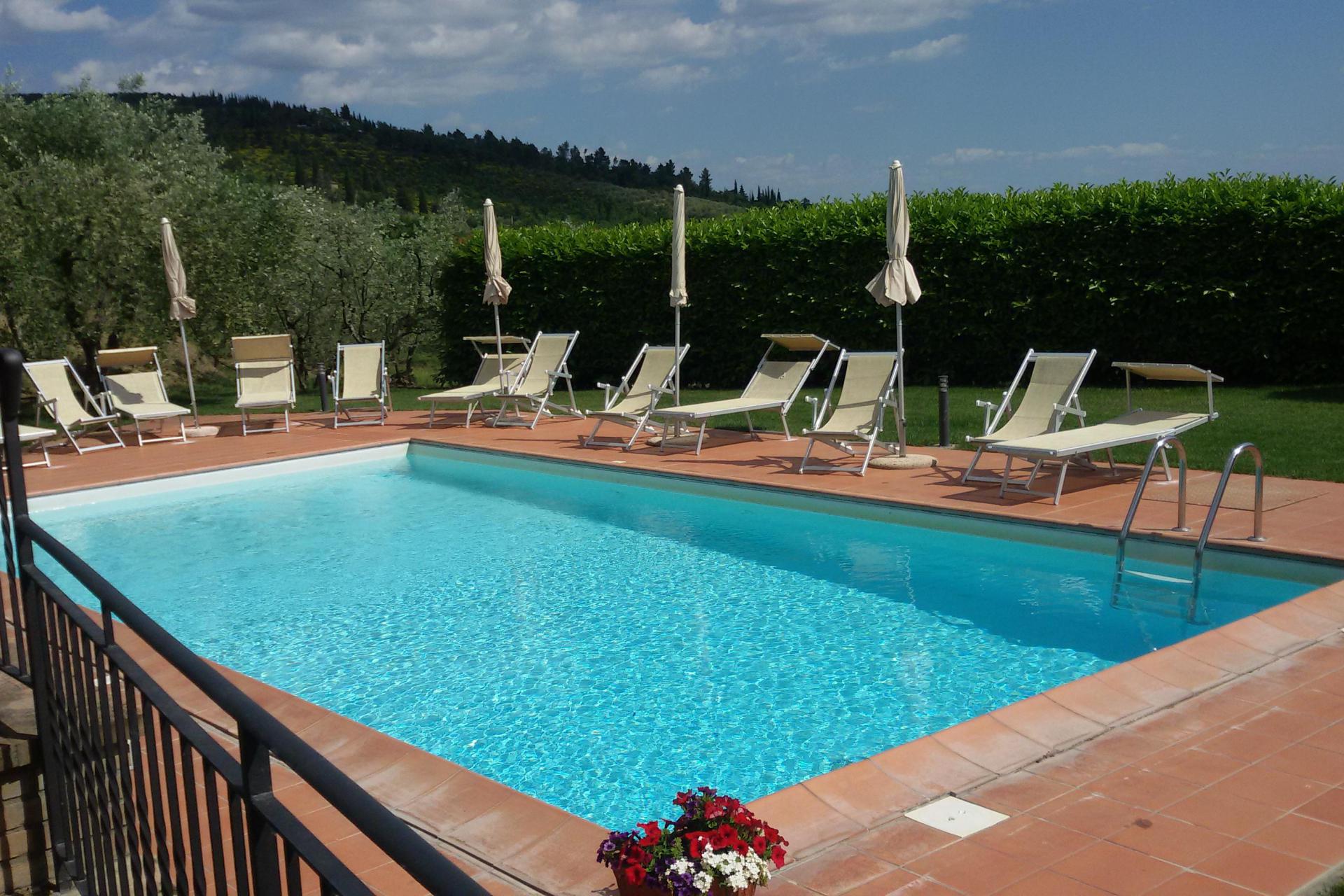 Comfortable rooms with breakfast close to Cortona