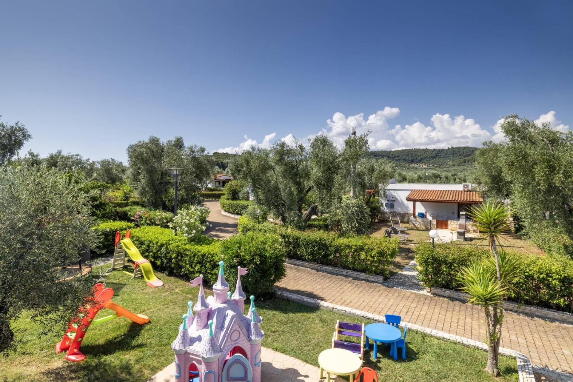 Child-friendly agriturismo in Puglia near the sea and beach