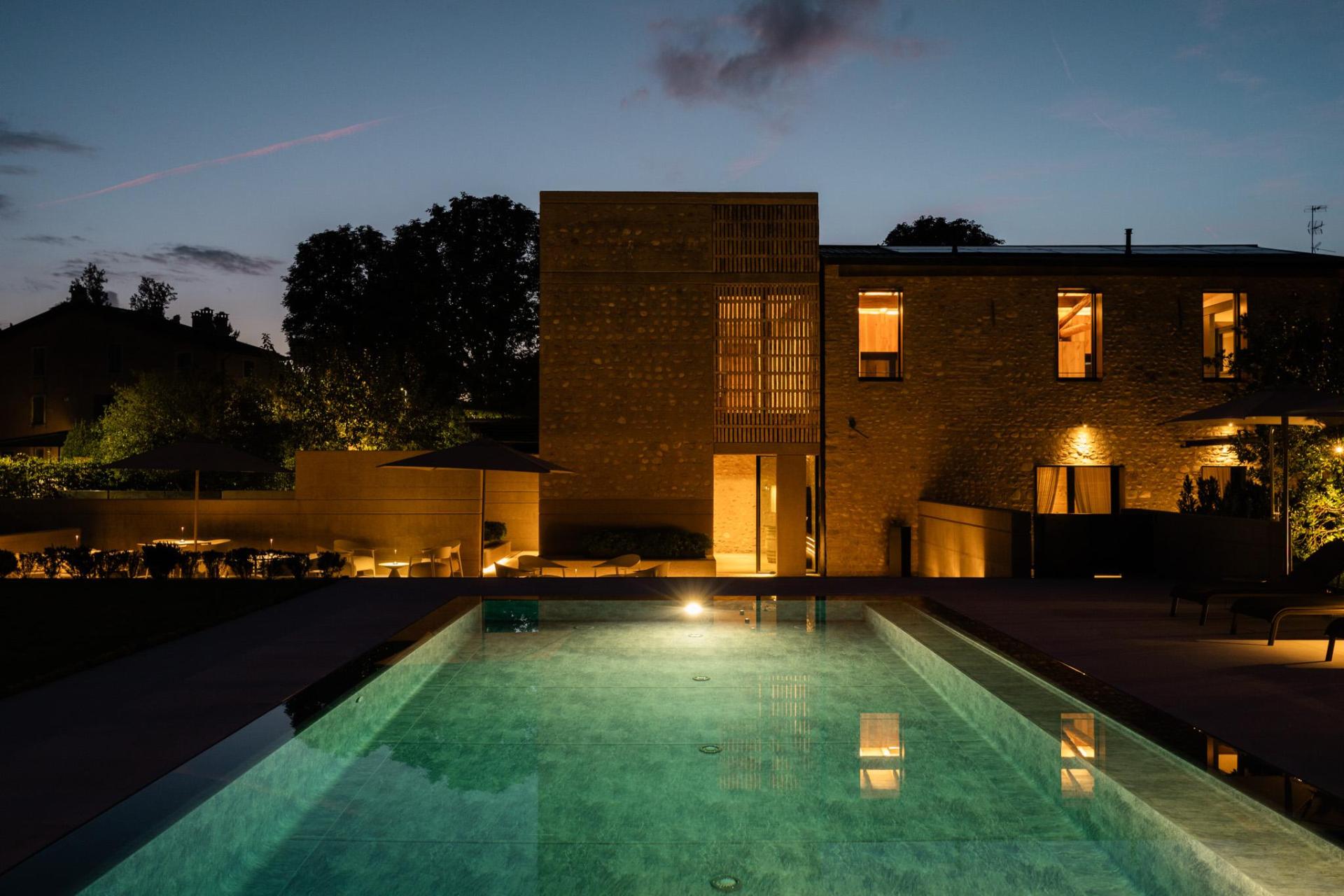 Luxury apartments near Lake Garda – with swimming pool