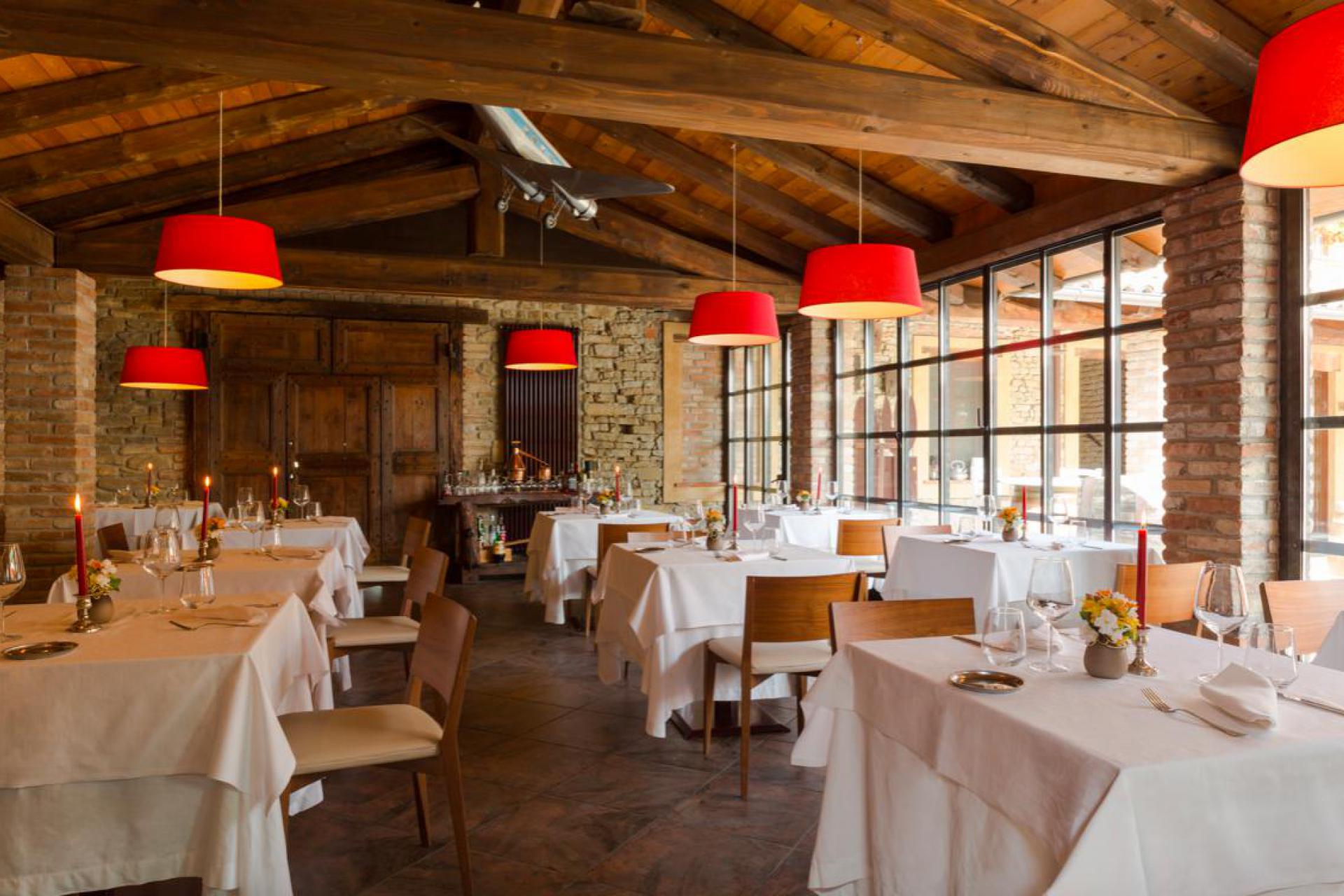 Agriturismo with restaurant and spa
