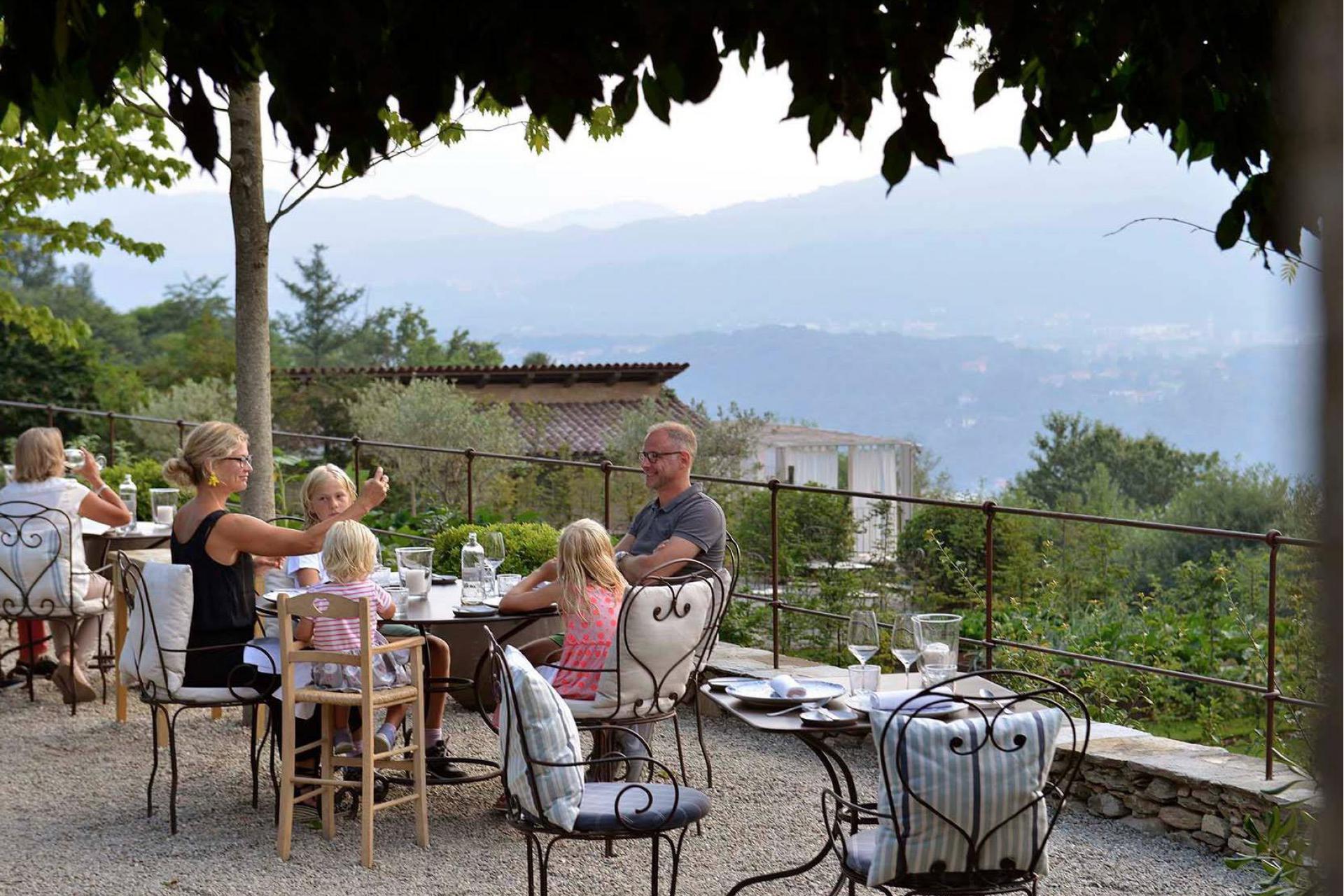 Agriturismo Lake Maggiore with outstanding views