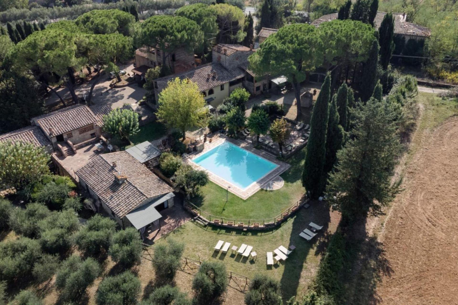 Characteristic agriturismo centrally located in Tuscany