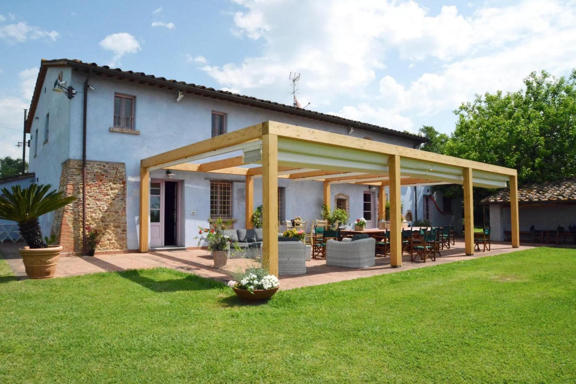 Wonderful agriturismo in Tuscany with stylish rooms Wonderful agriturismo in Tuscany with stylish rooms