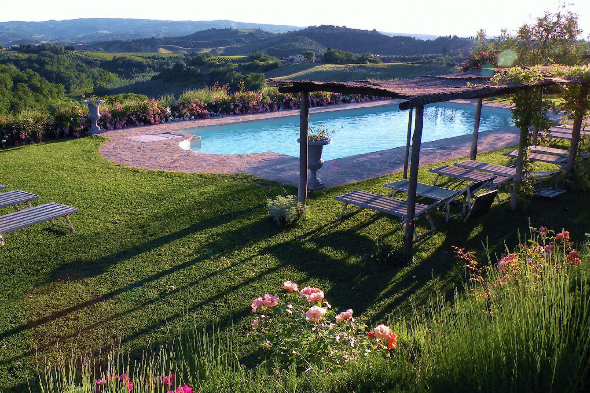 Agriturismo Tuscany in olivegrove with amazing views